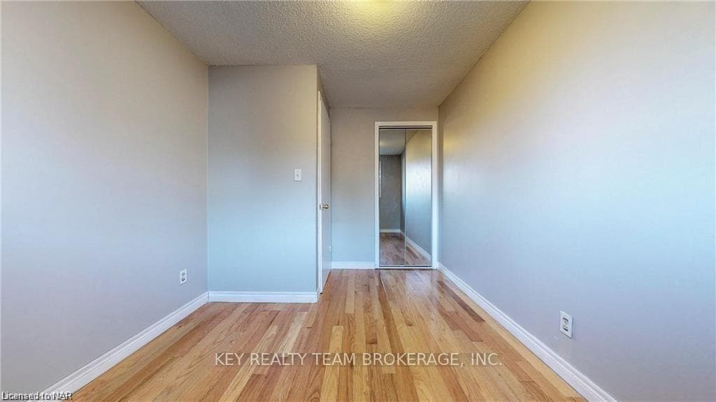 10 HILL PARK Lane photo 8