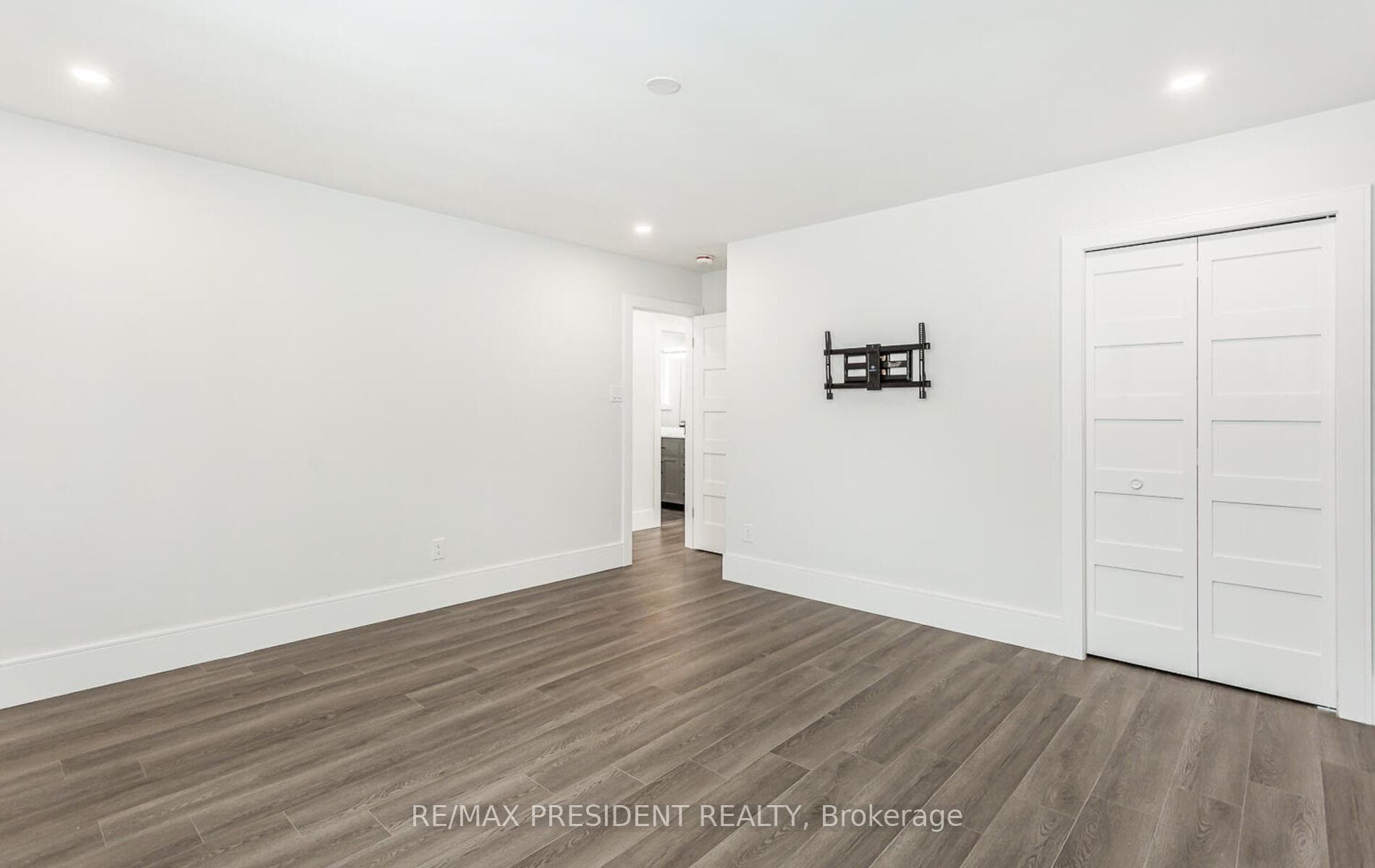 246 Fearnwood Street Unit Unit 2 photo 11