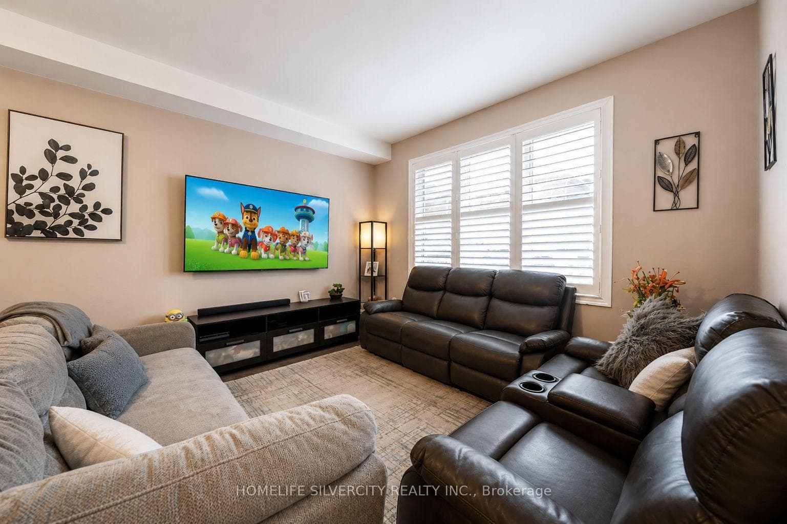 124 Benhurst Crescent photo 8