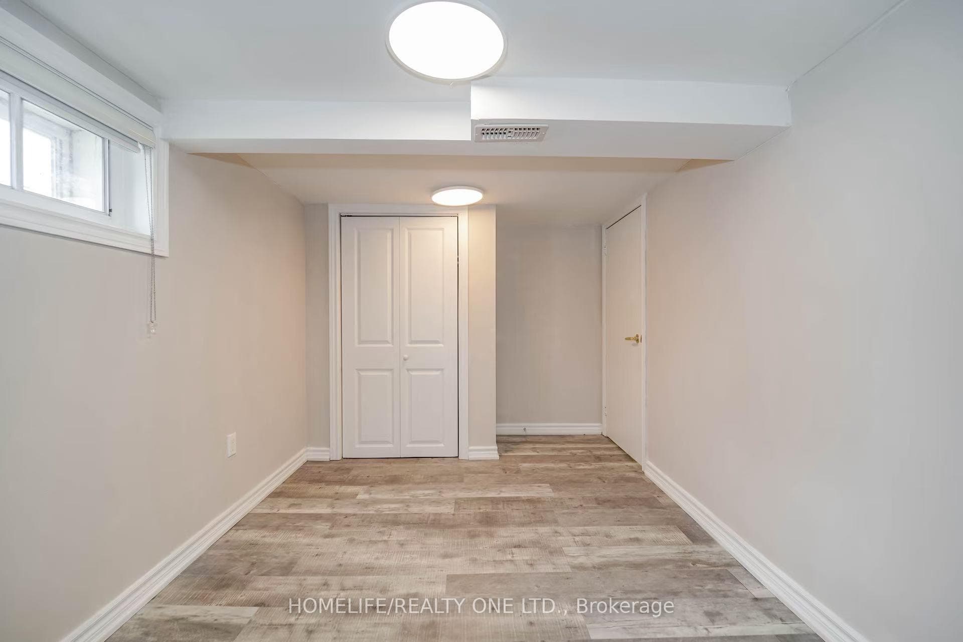 104 Benson Avenue photo 23