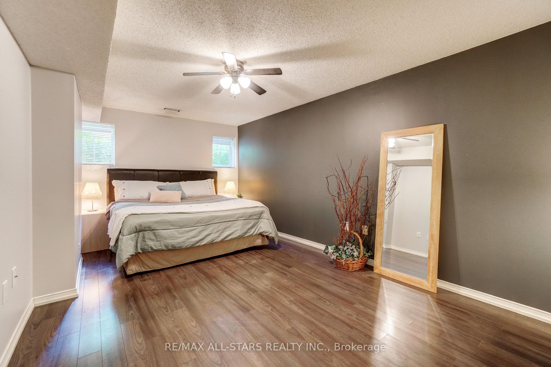 29 Fourth Avenue photo 31