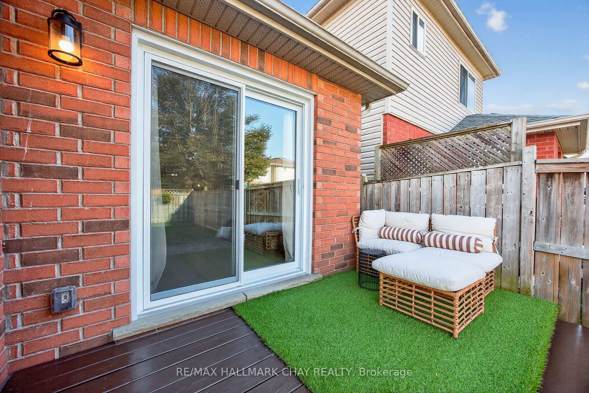 56 Julia Crescent photo 20