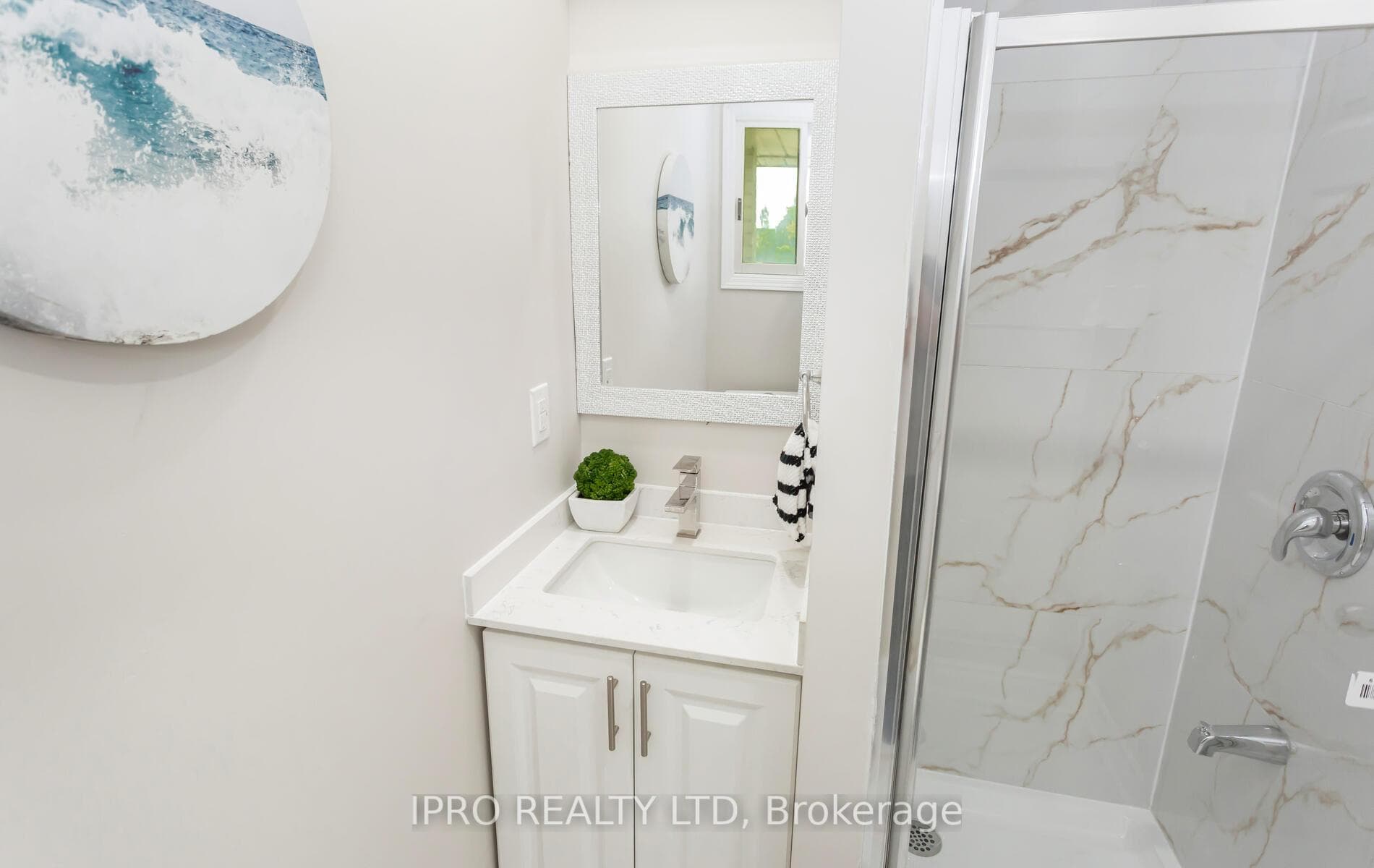 61 Mistywood Drive Unit UPPER photo 23