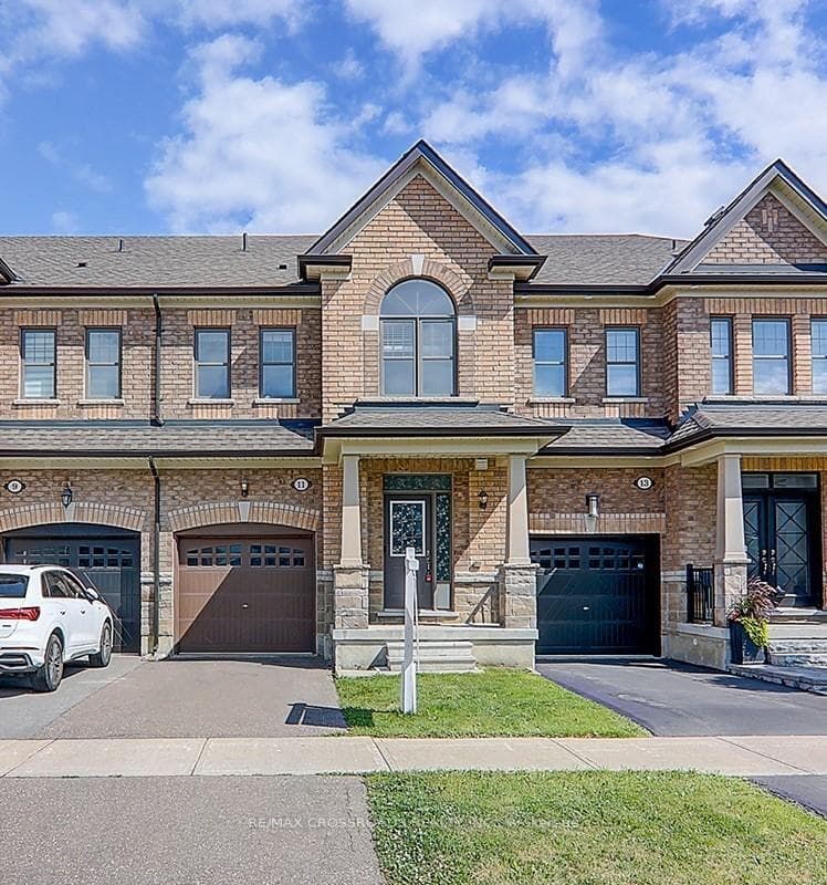 11 Morra Avenue photo 1