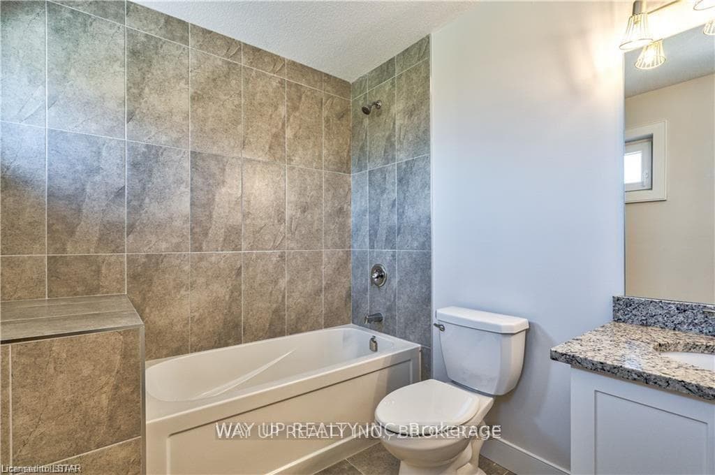 853 Zaifman Circle photo 9