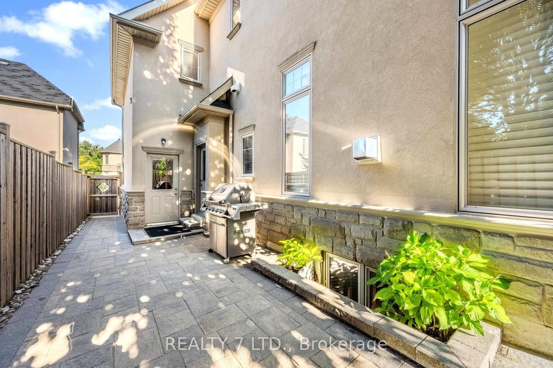 3217 Swiss Court photo 43