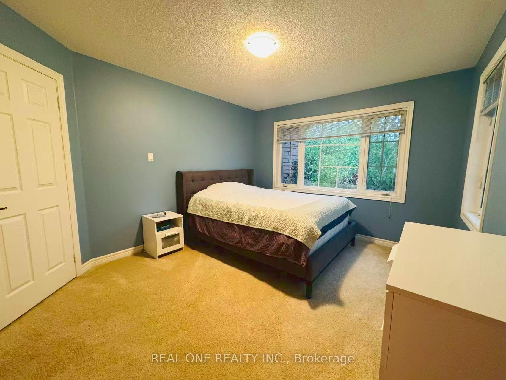 2361 Silverwood Drive photo 30