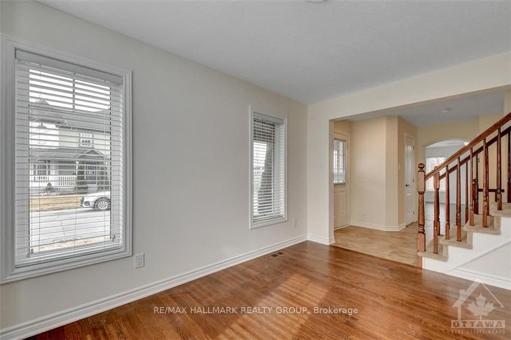 755 MALOJA Way photo 8
