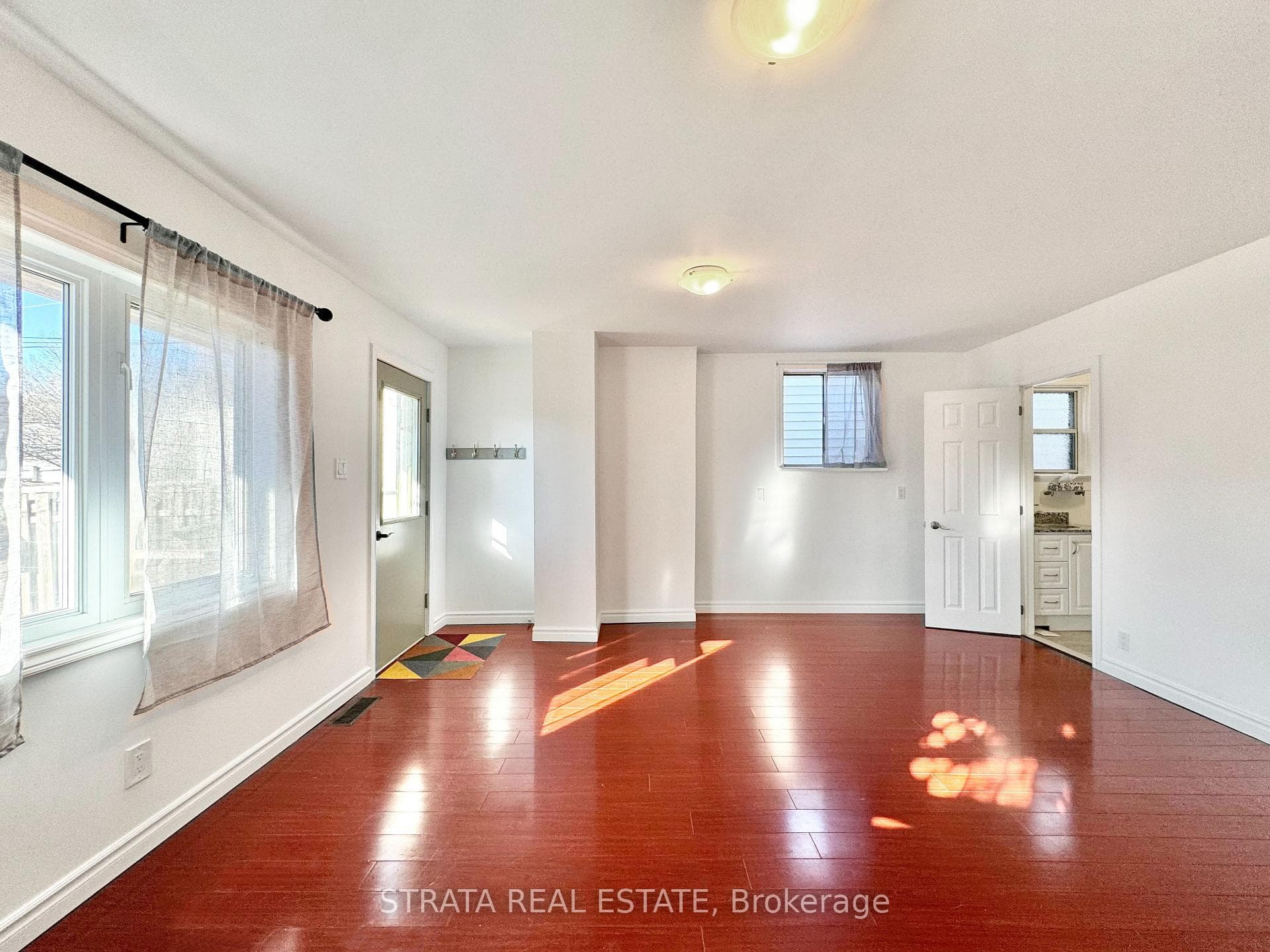 32 Wanstead Avenue Unit MAIN photo 7
