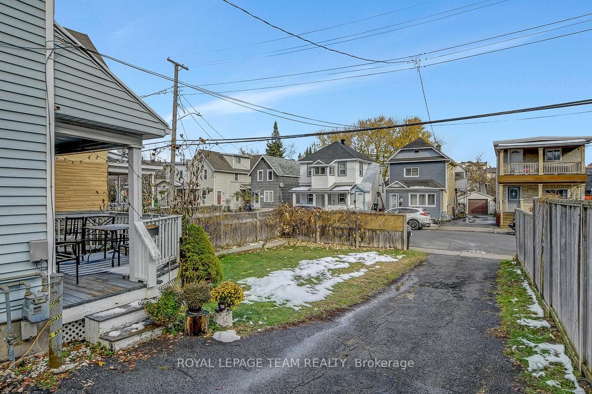 56 CHAMPAGNE Avenue photo 5