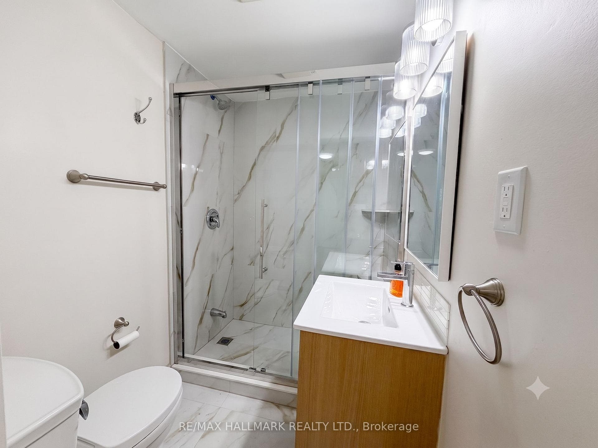 159 Richmond Street Unit 2 photo 5