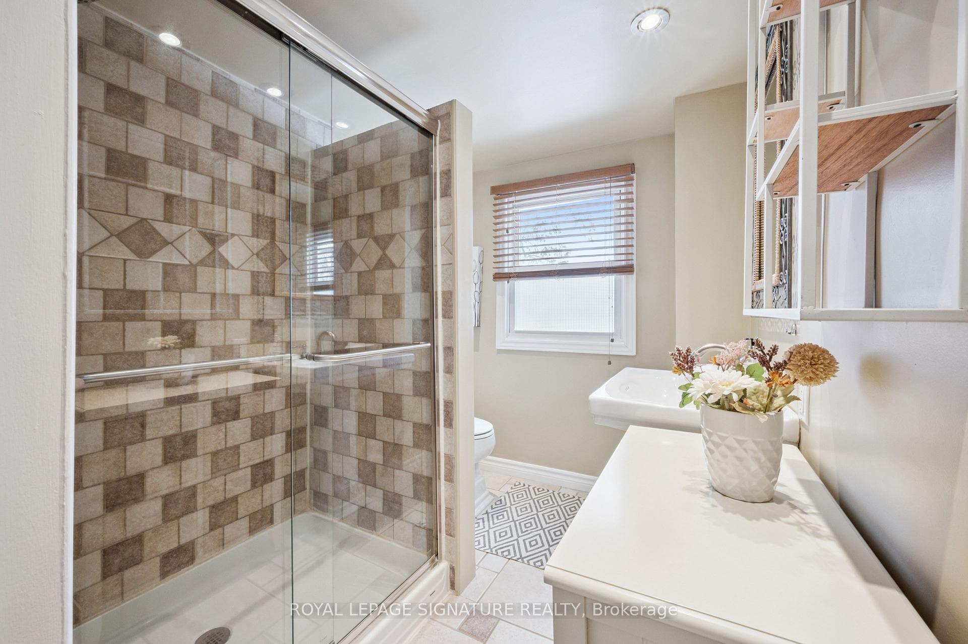 164 Jackson Avenue photo 27