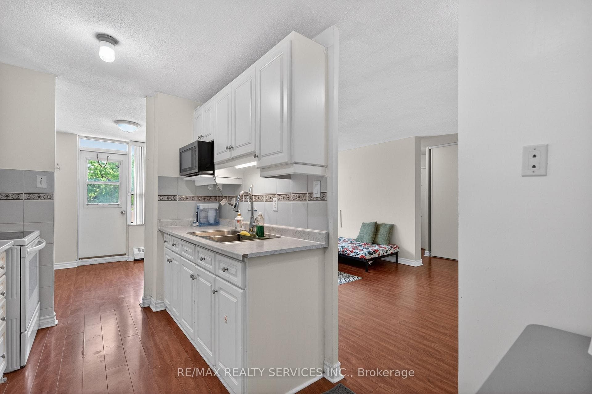 3120 Kirwin Avenue Unit 210 photo 18