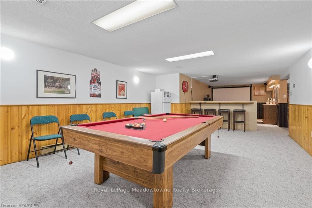 425 WELLINGTON Street photo 20