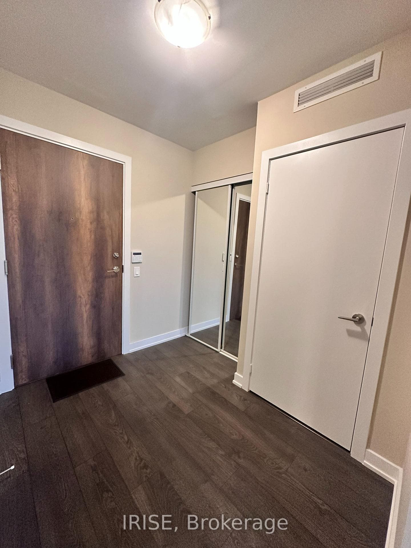 251 Manitoba Street Unit 324 photo 10