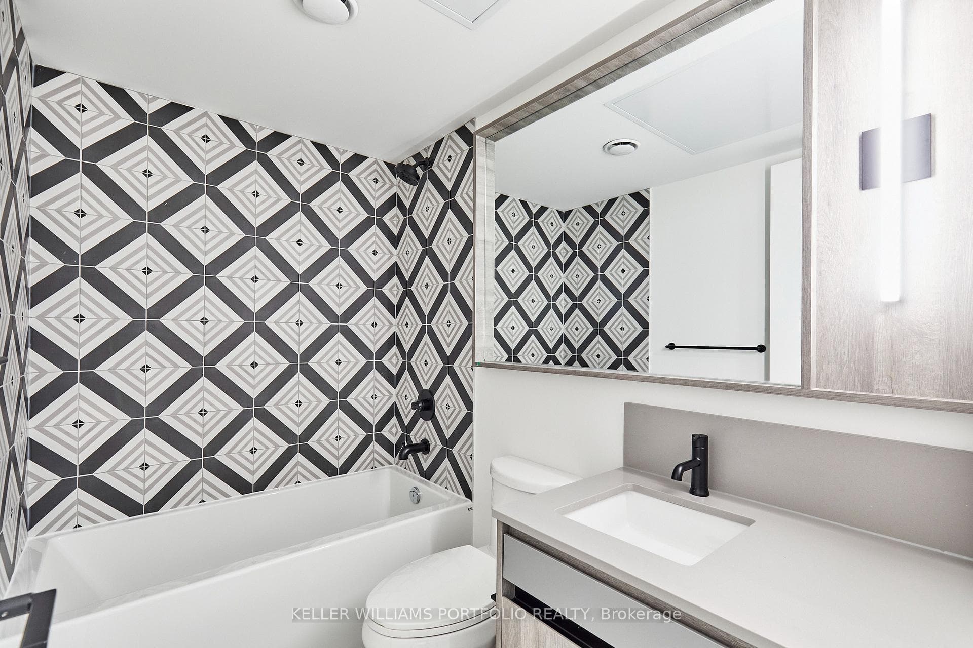 5 Lakeview Avenue Unit 520 photo 10