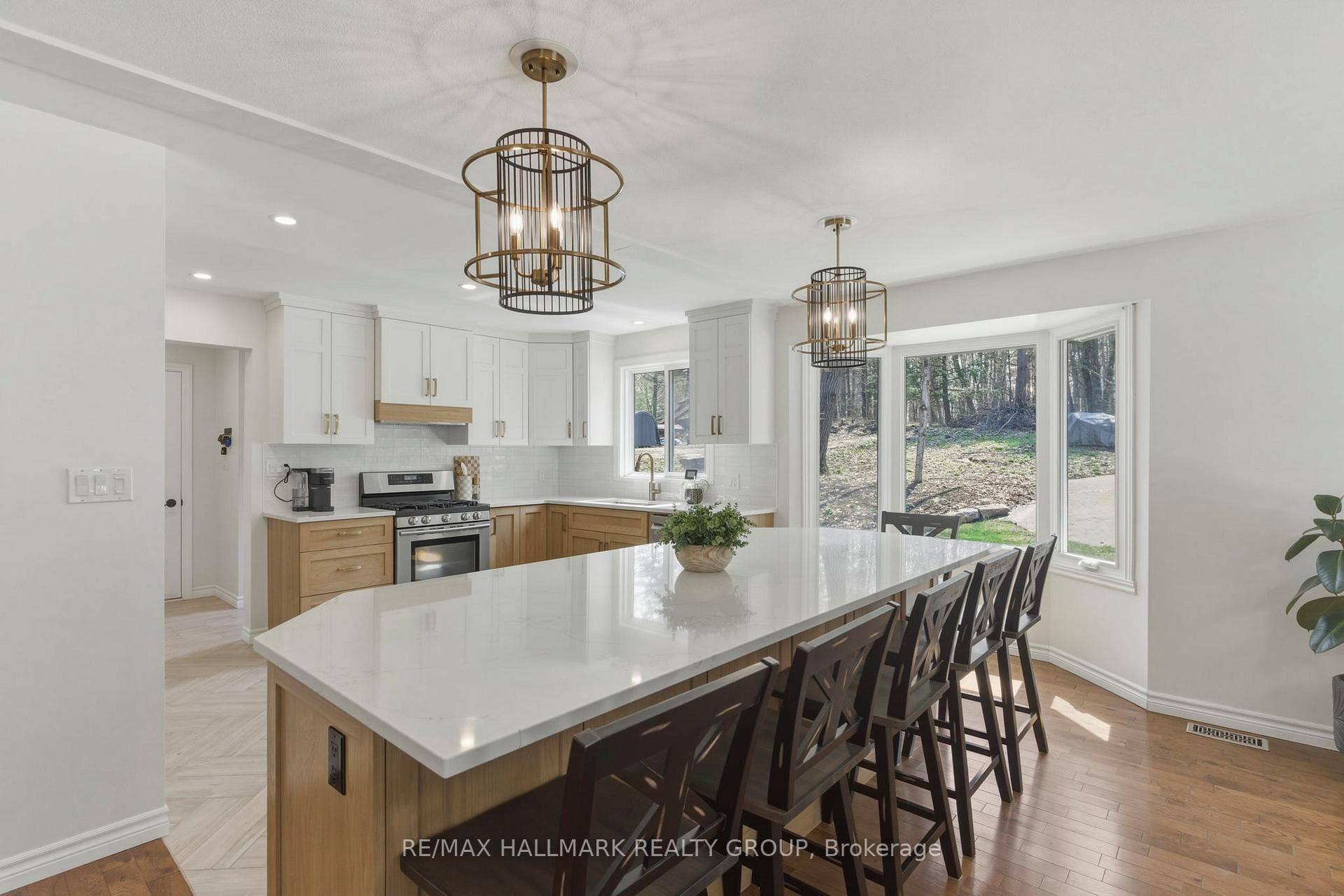 408 Yole Crescent photo 10