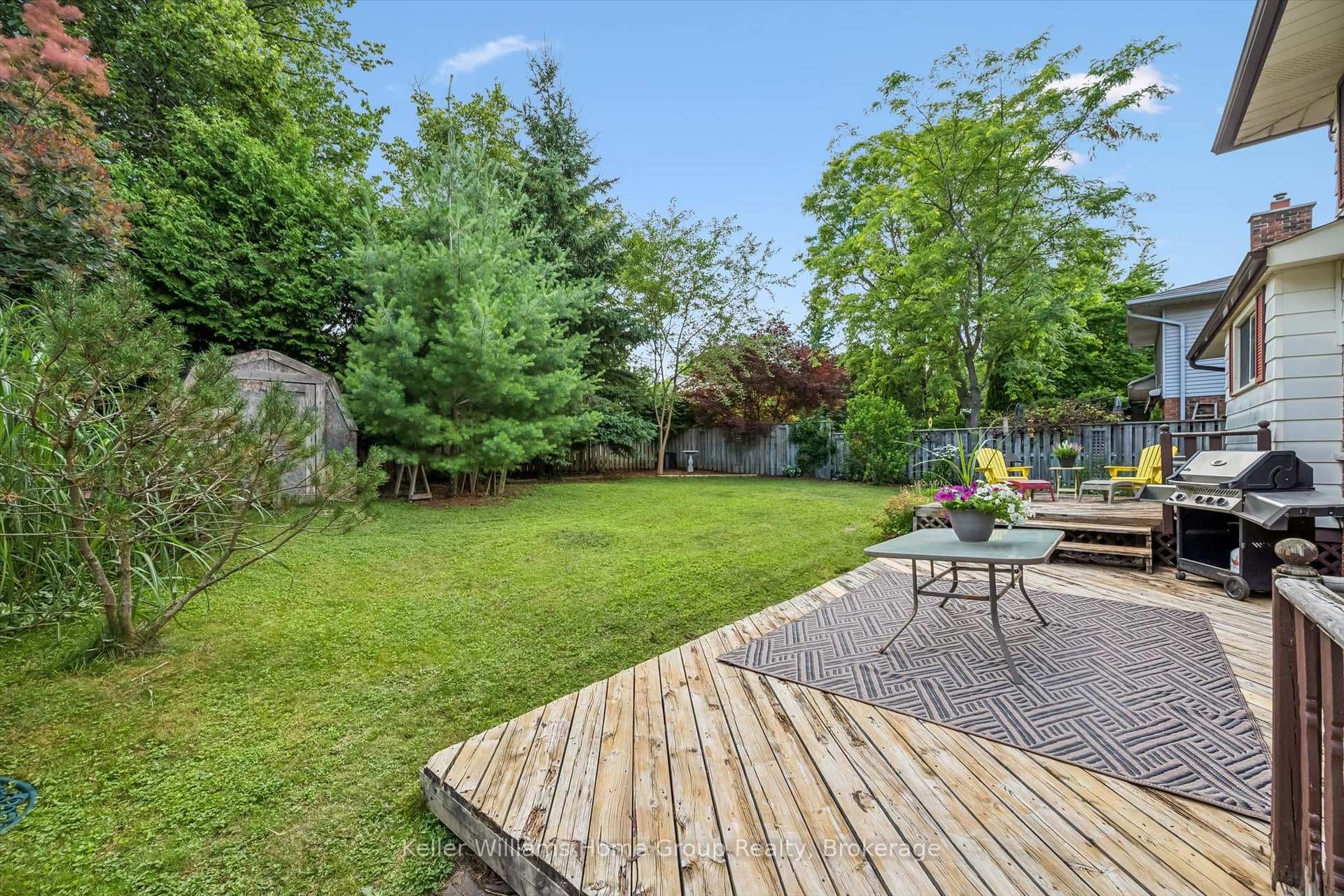 44 Sherwood Drive photo 40