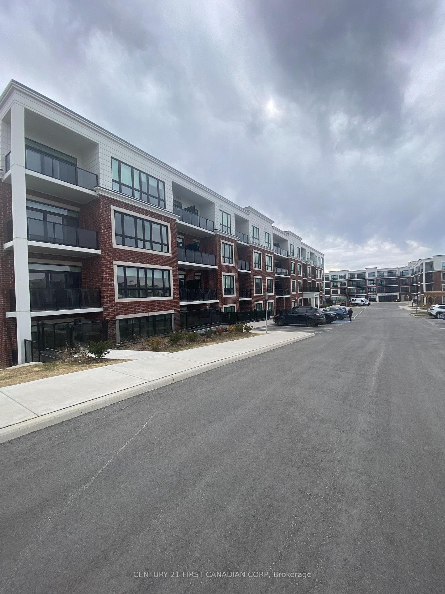 1560 Upper West Avenue Unit 201 photo 2