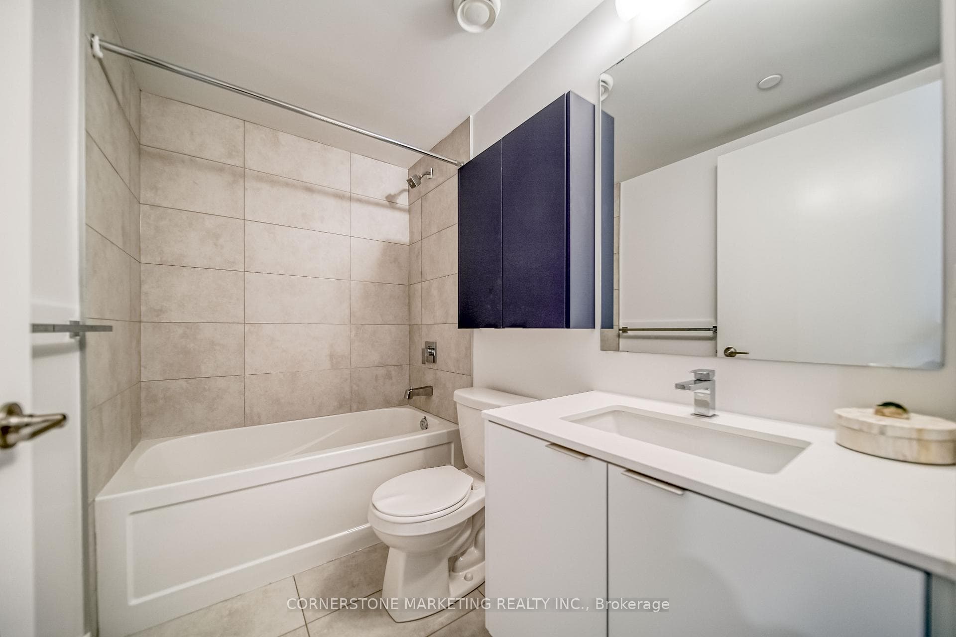 8 Tippett Road Unit 428 photo 29