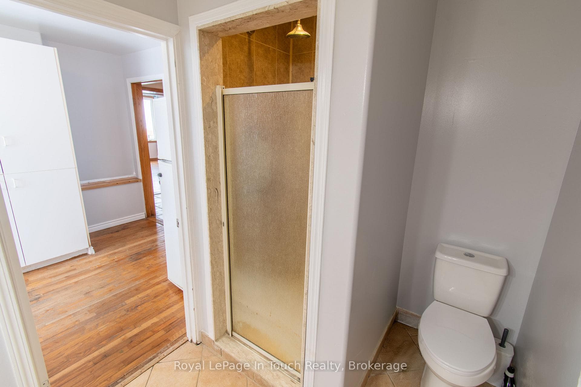 326 Lafontaine Road photo 16