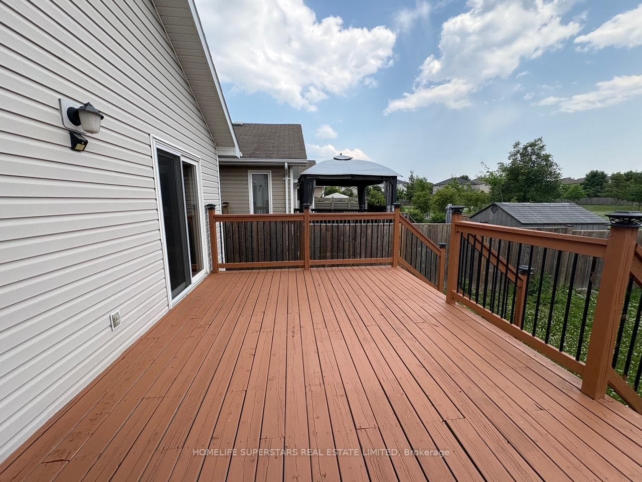 1379 Atkinson Street photo 33