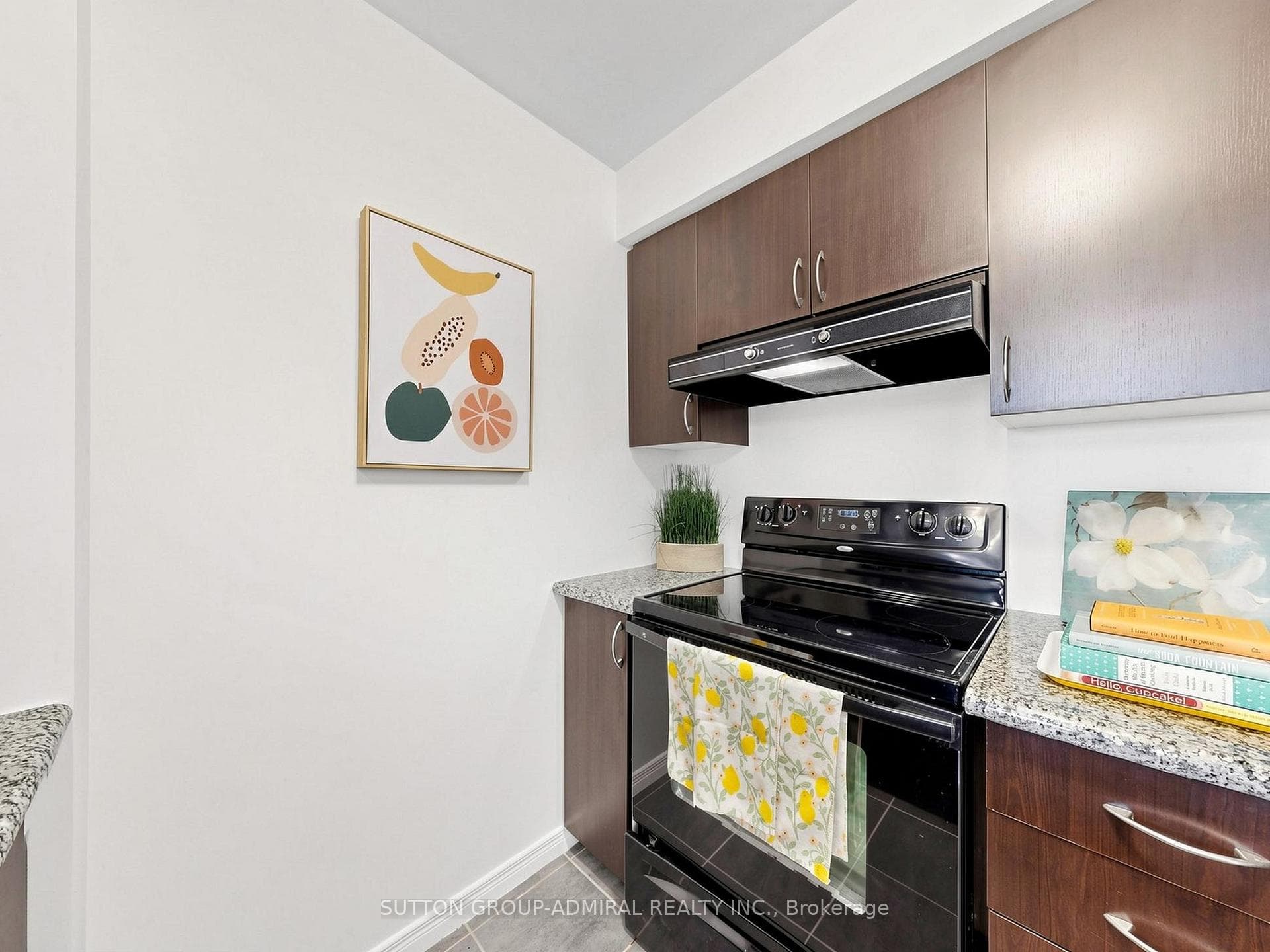60 Heintzman Street Unit 1039 photo 25