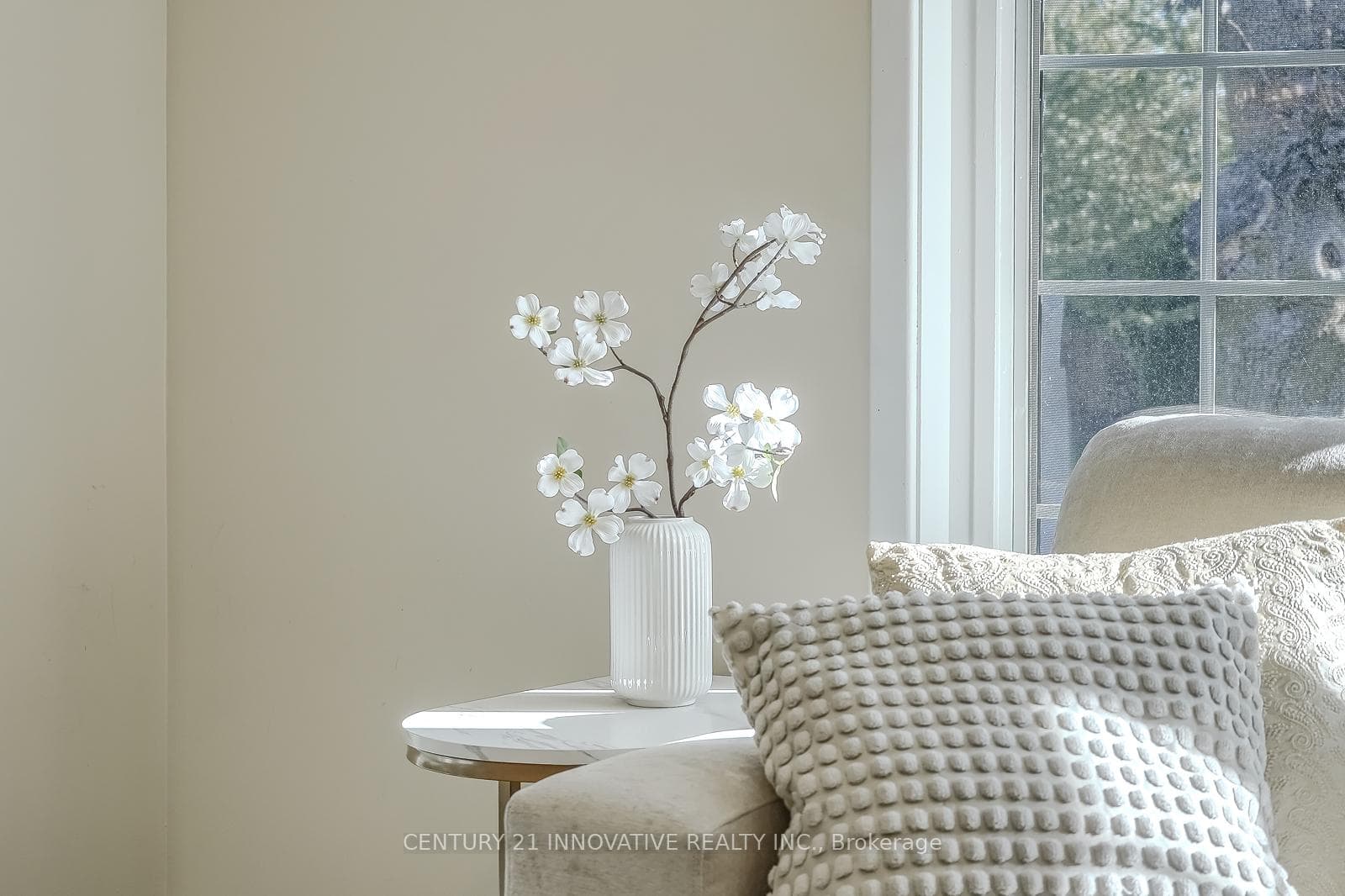 10 Stonefield Crescent photo 8