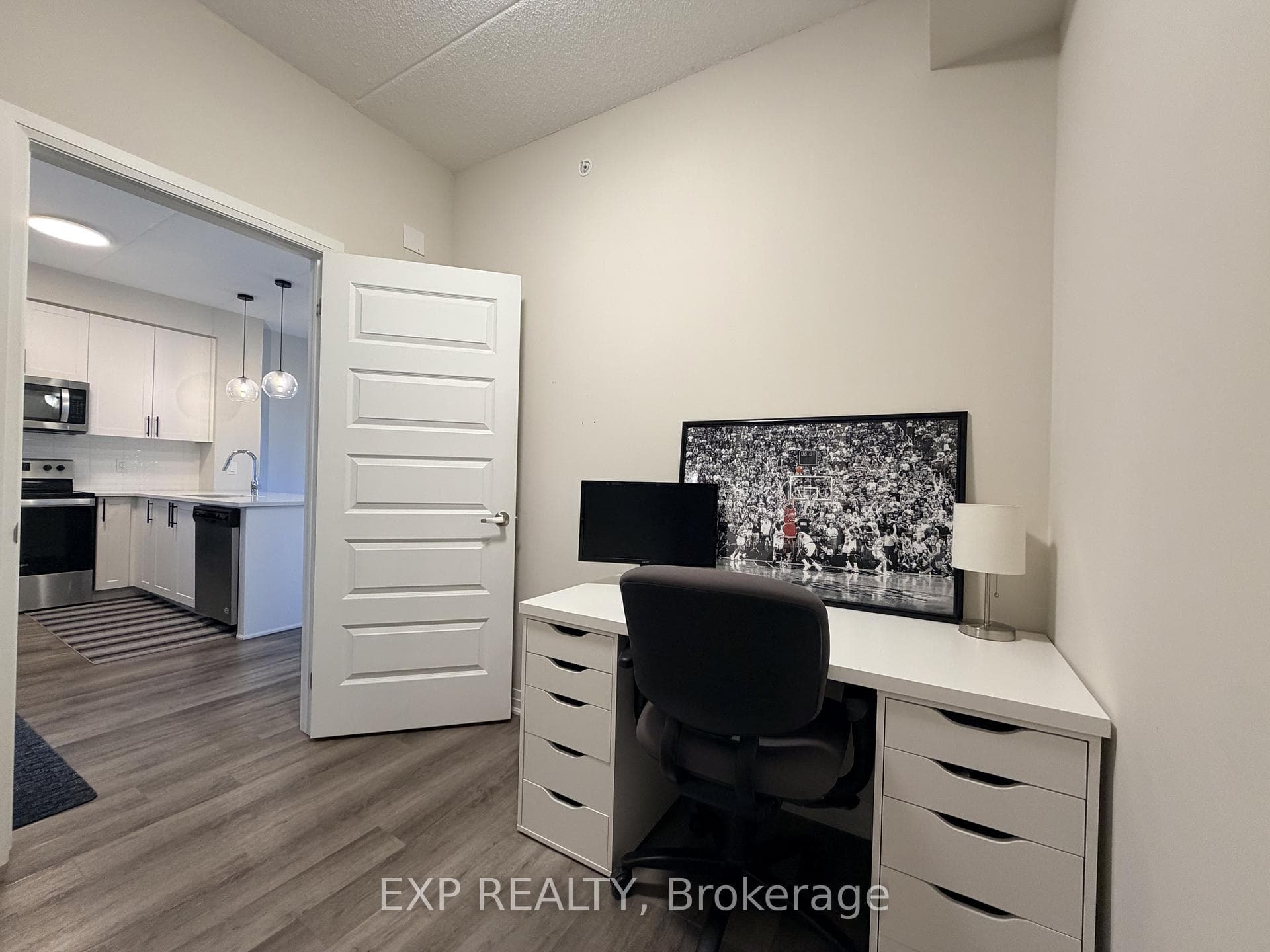 610 Farmstead Drive Unit 513 photo 6