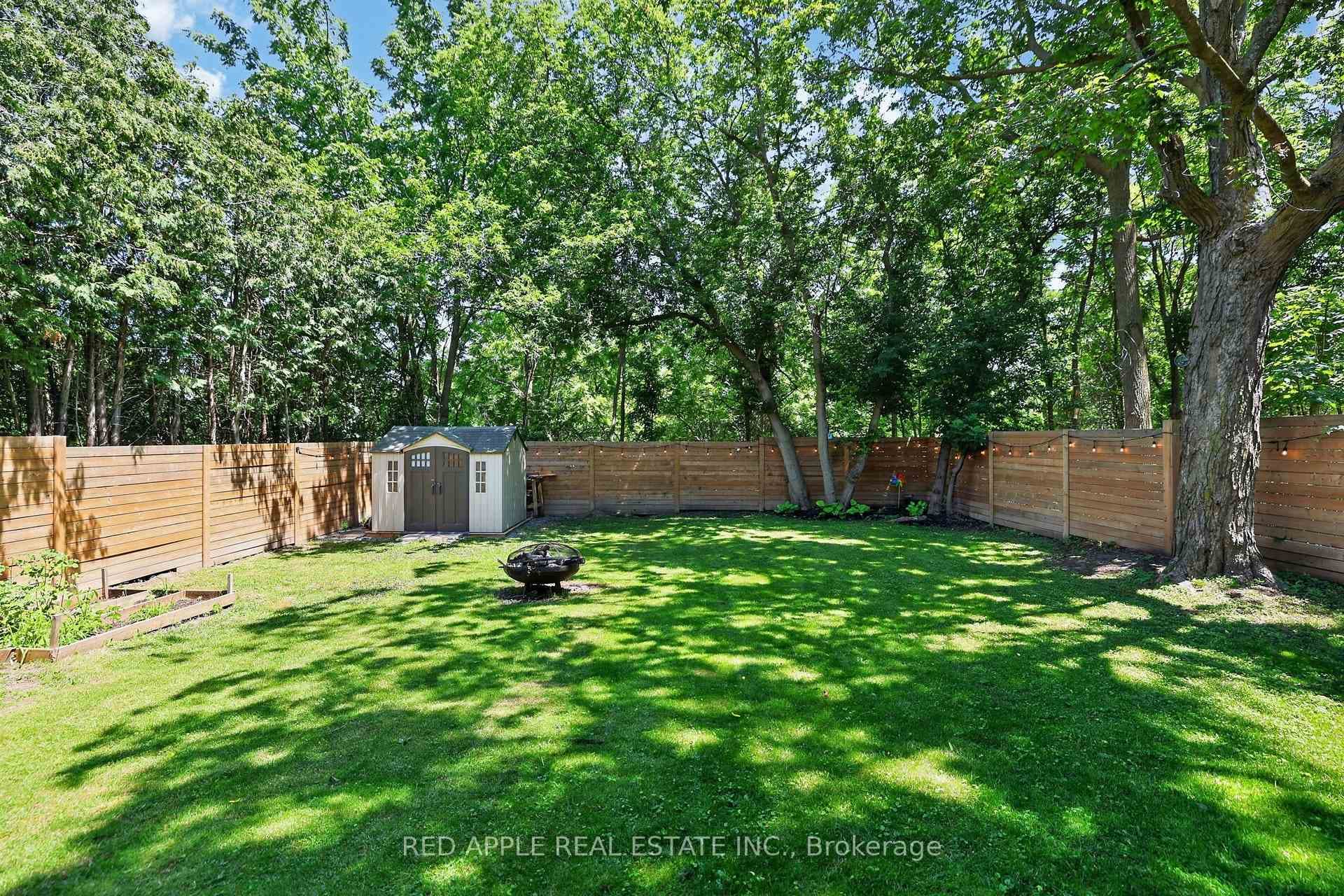 20435 Leslie Street photo 45