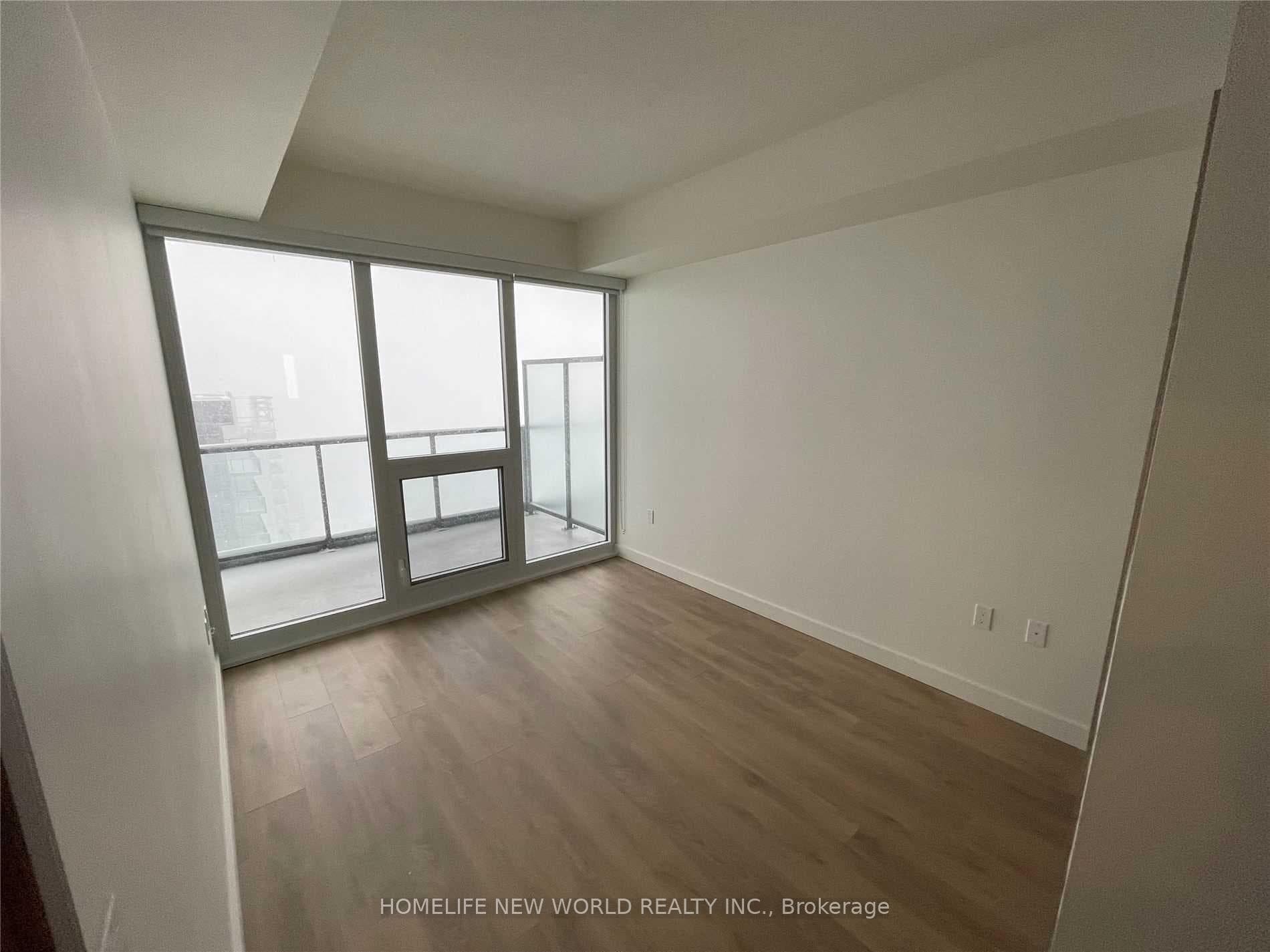 95 Mcmahon Drive Unit 4005 photo 2