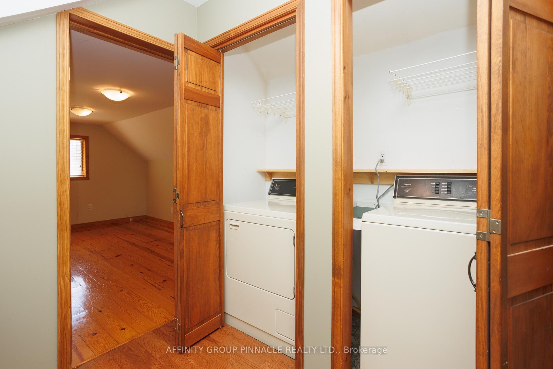 93 Glenelg Street photo 36