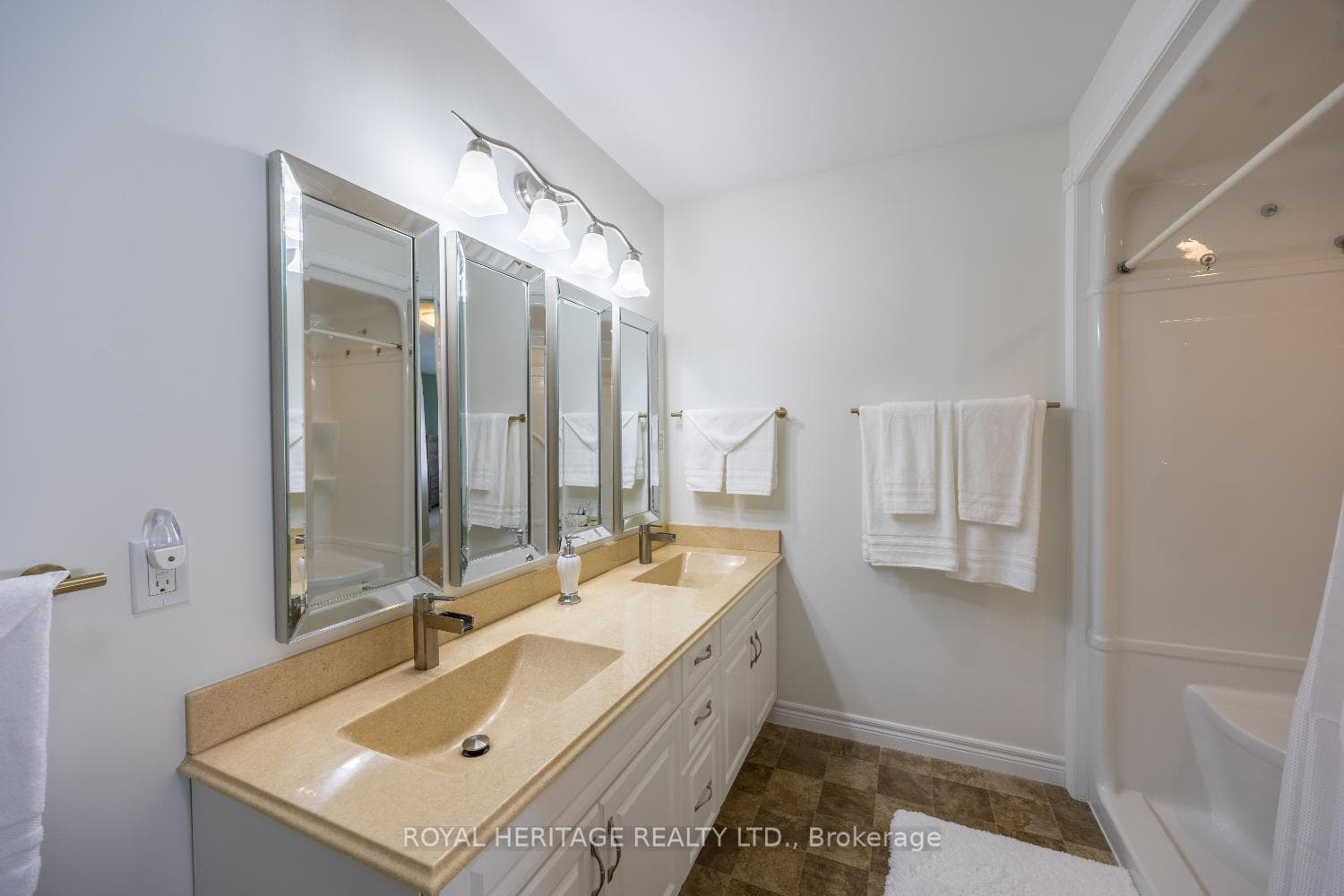 301 Carnegie Avenue Unit 162 photo 36