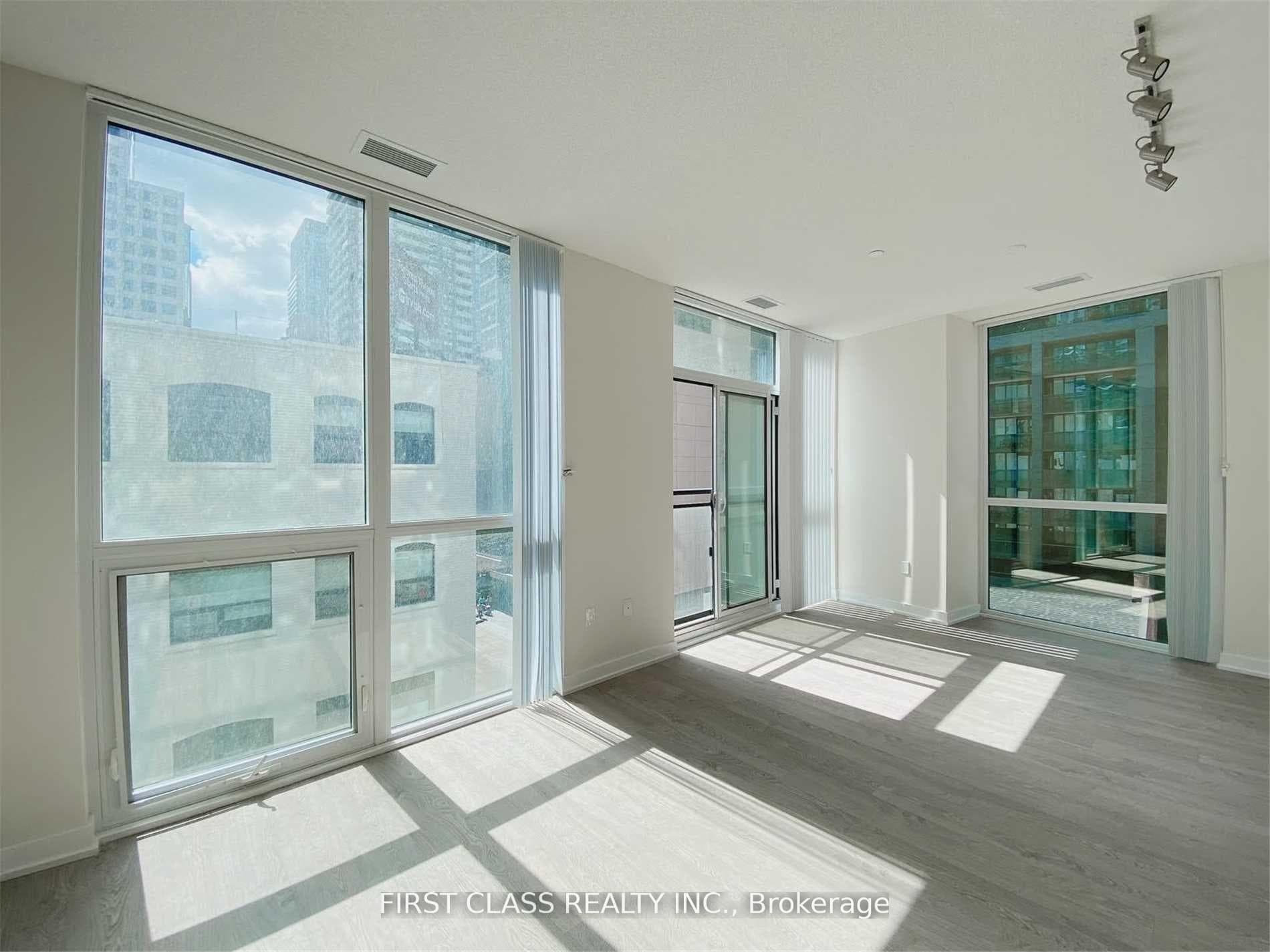 99 John Street Unit 402 photo 3