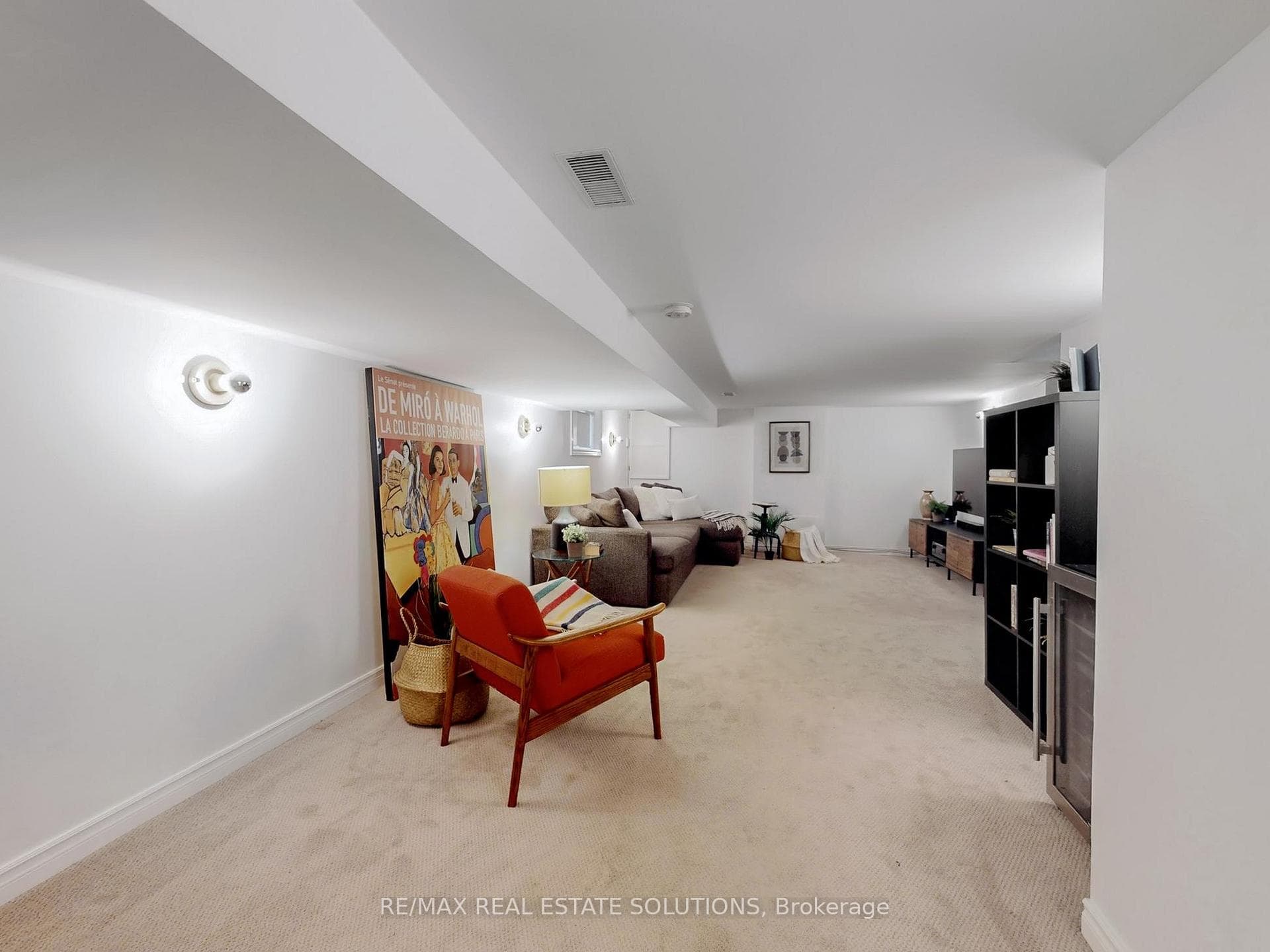 114 Booth Avenue photo 21