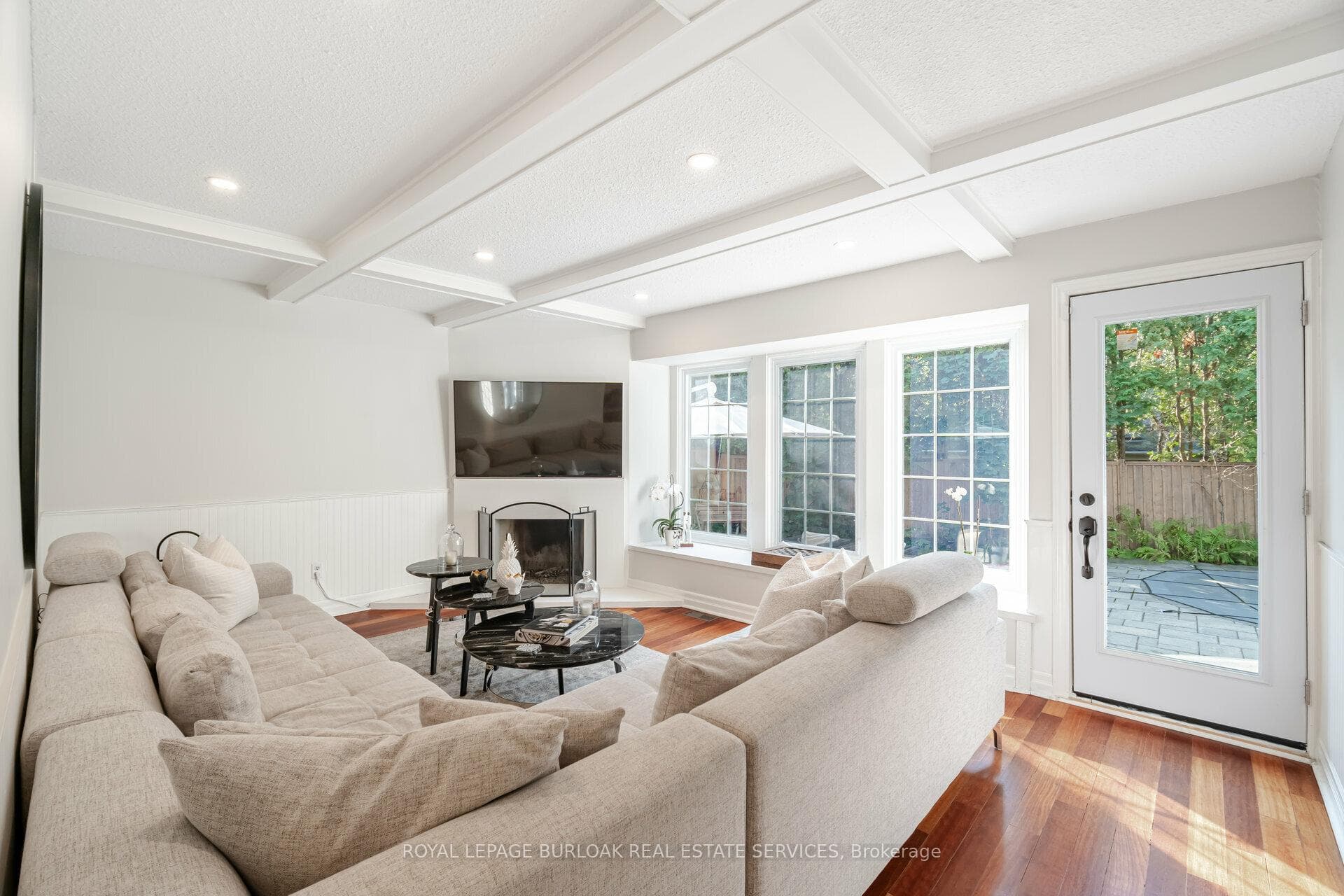 2112 Constance Drive photo 21