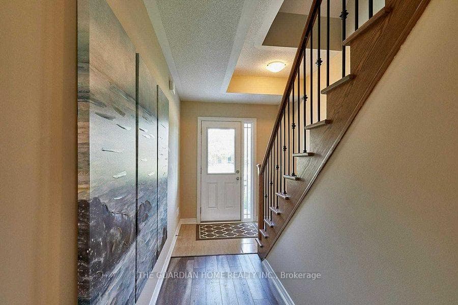 28 Waterstone Way photo 2