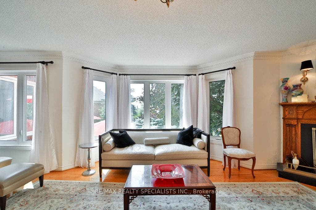 56 Glenayr Road photo 14