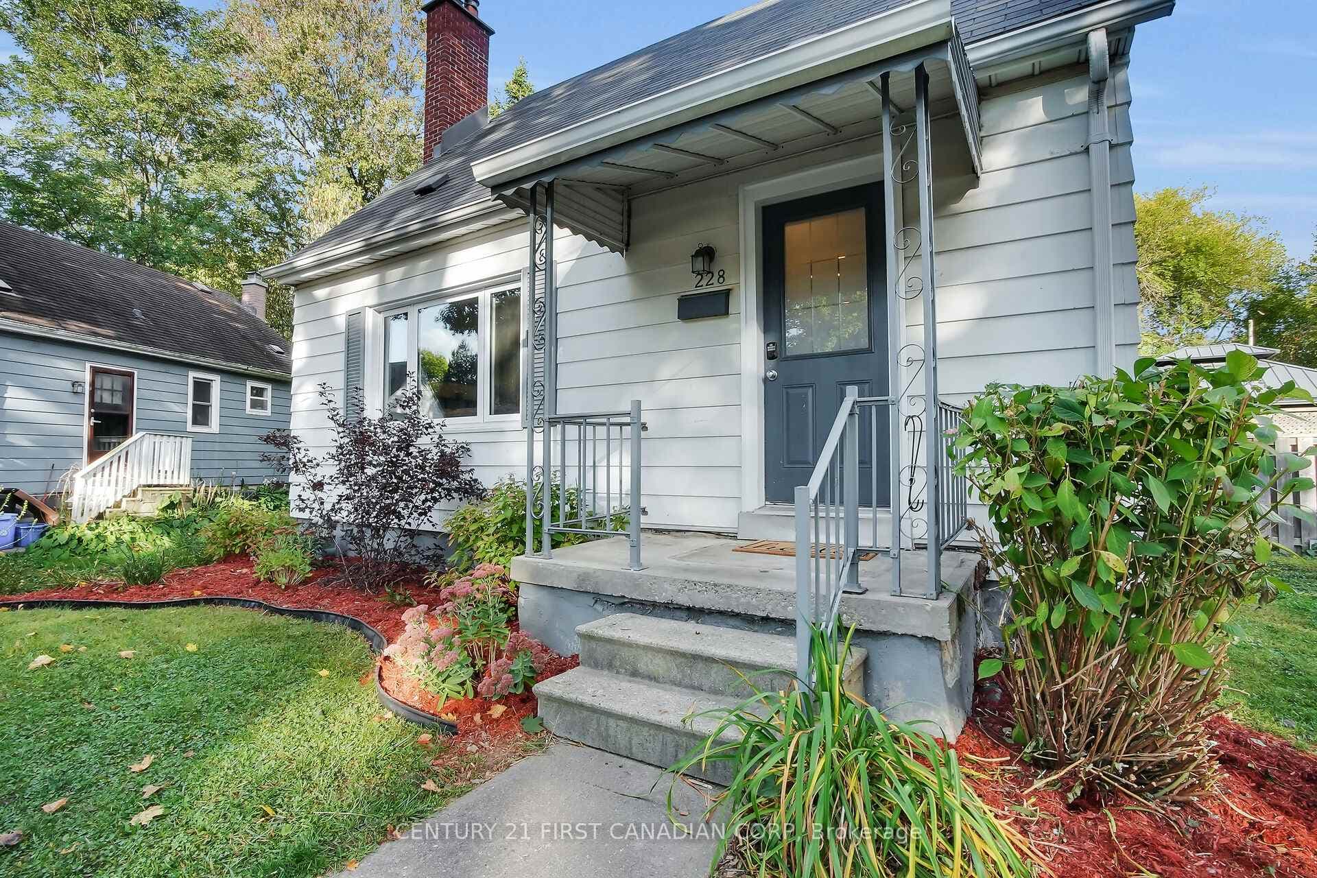 228 Fellner Avenue photo 3