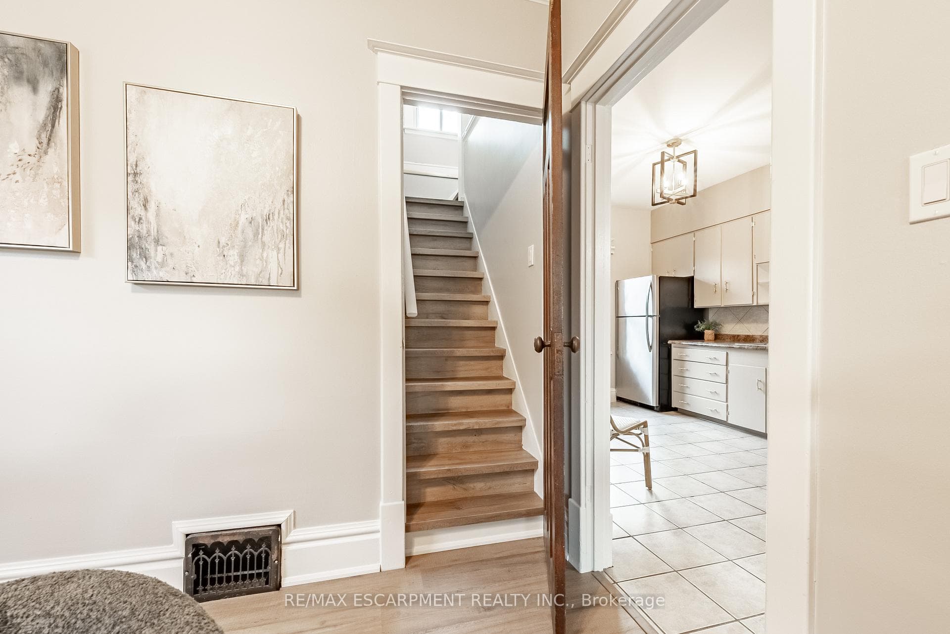 16 Tragina Avenue photo 23