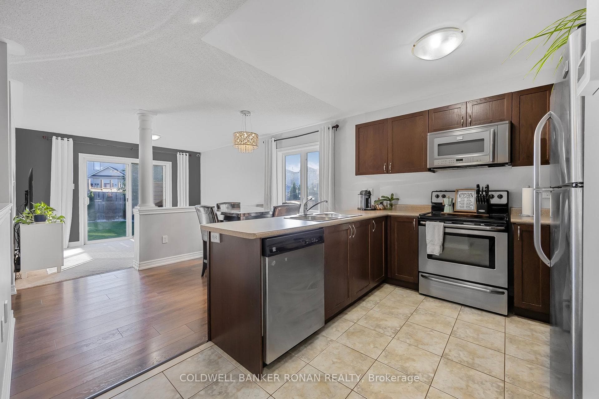 231 Greenwood Drive photo 11