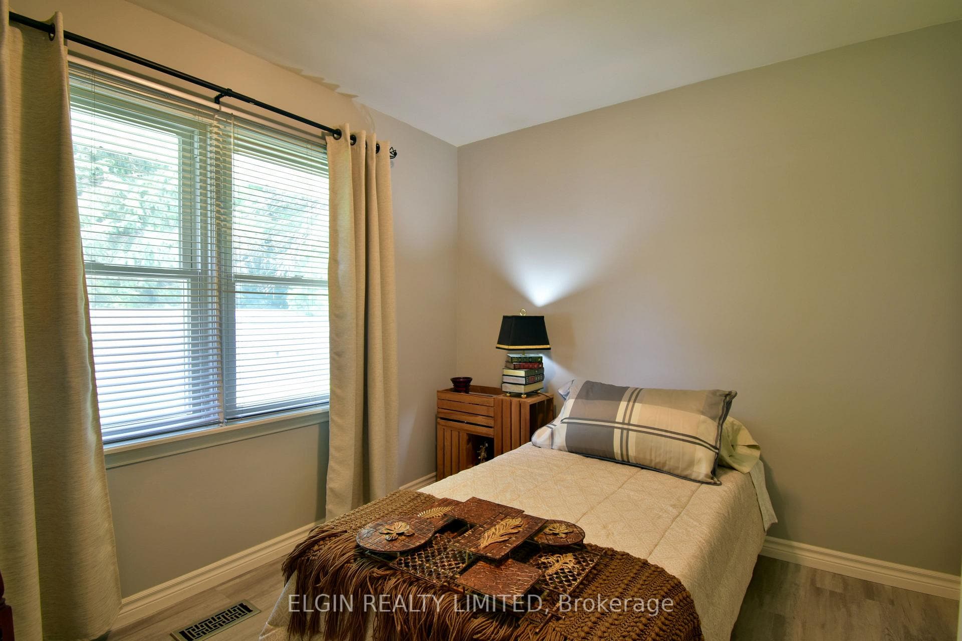 174 Elm Street photo 19