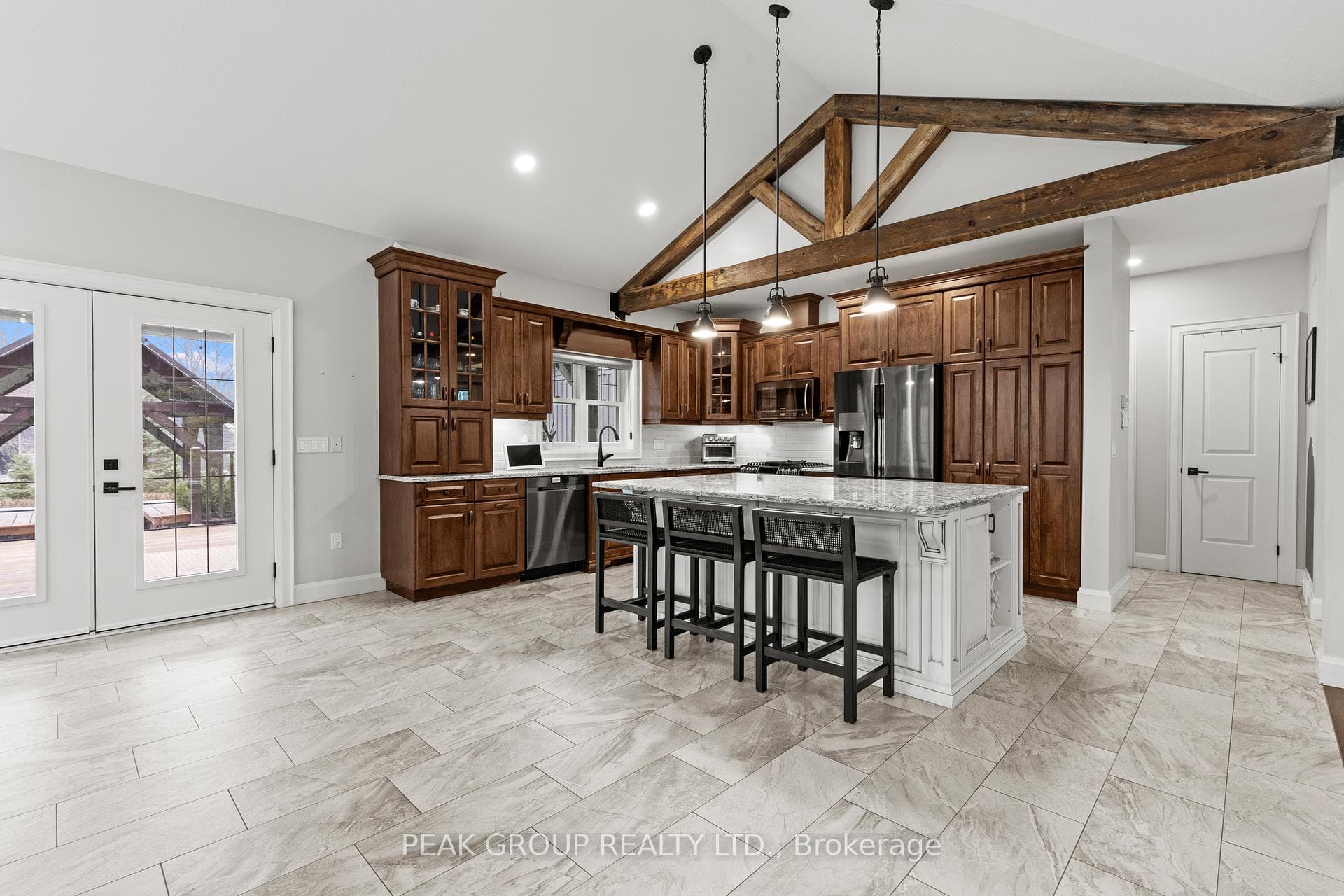 662 Foss Road photo 15