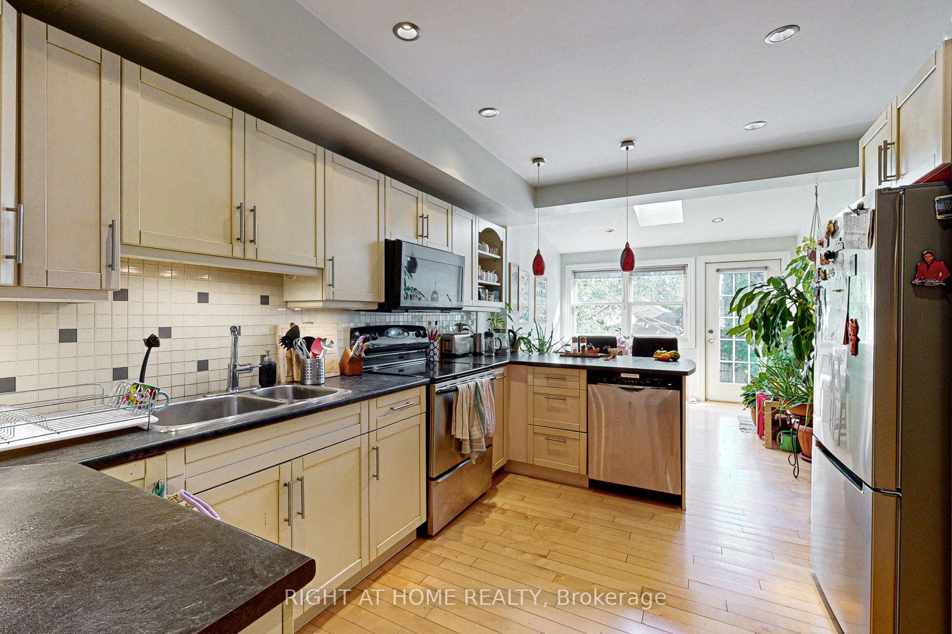 149 Yarmouth Road photo 14