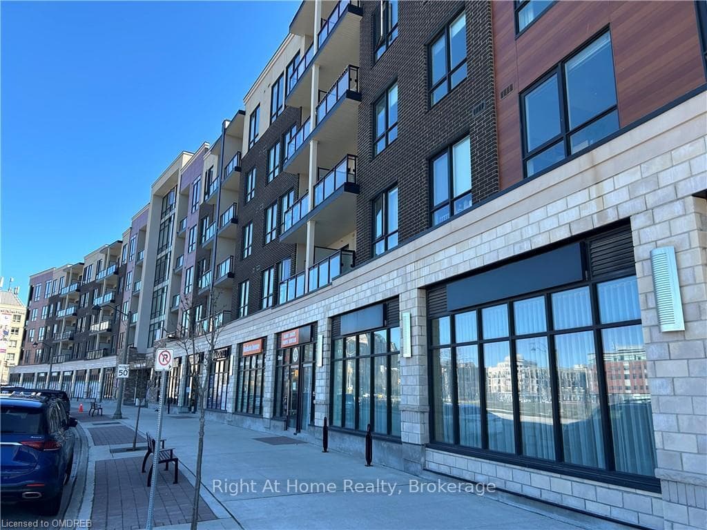 150 OAK PARK Boulevard Unit 204 photo 2