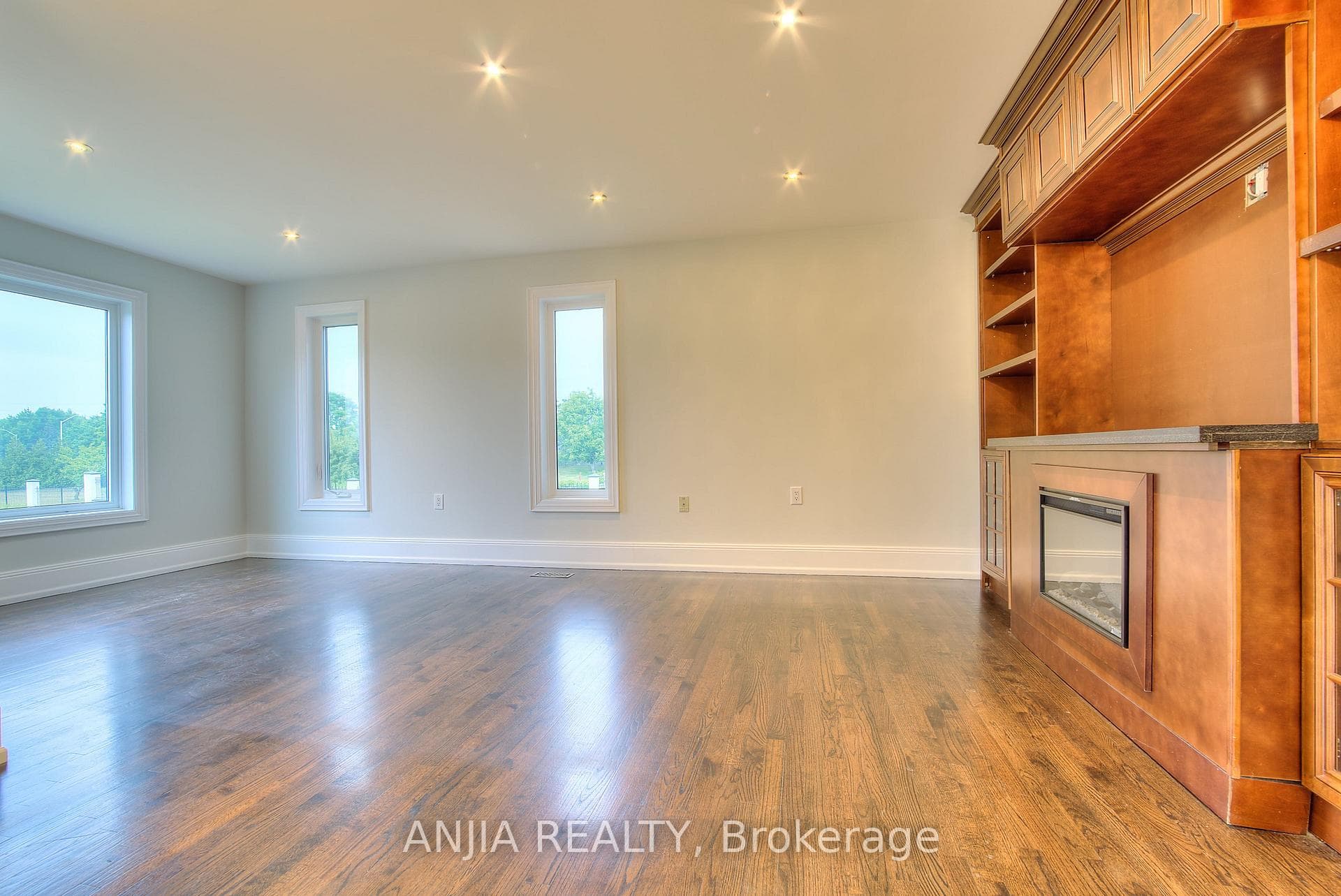 44 Bellini Avenue photo 16