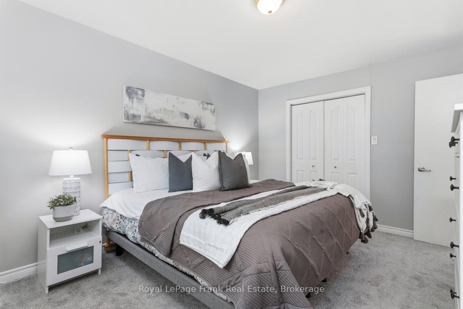 14 Beecroft Court photo 22
