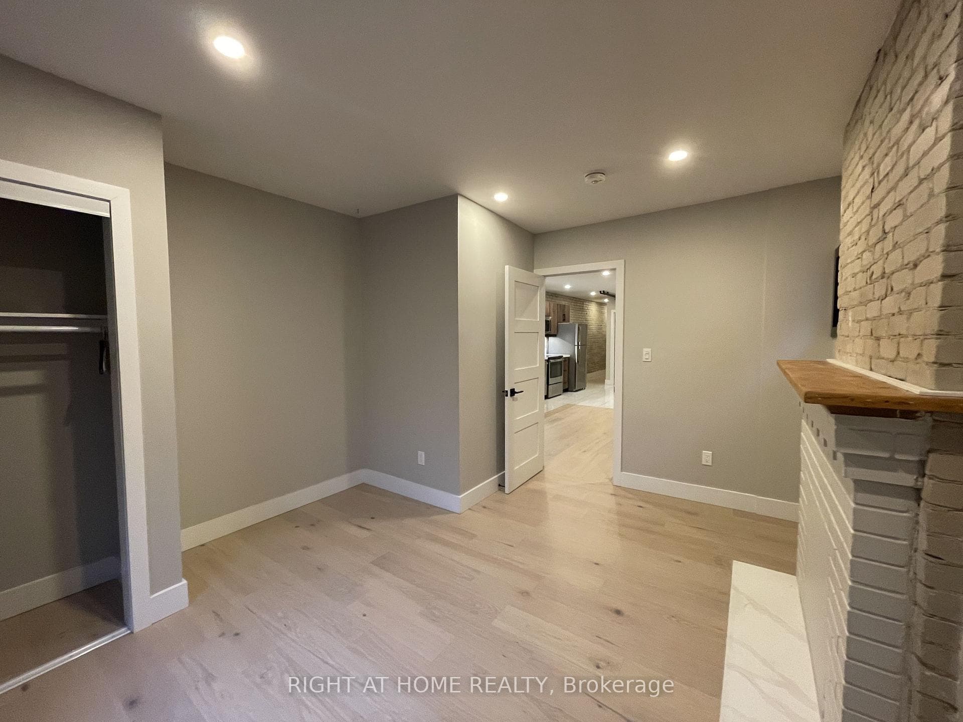 363 Parkside Drive Unit 1 photo 4