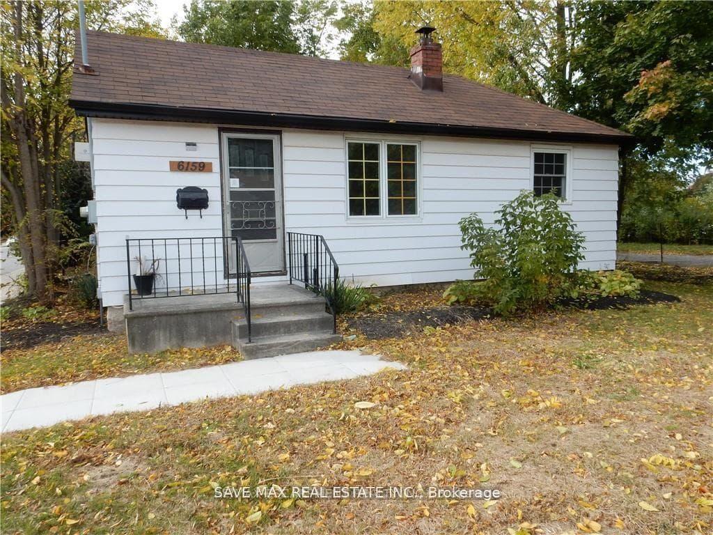 6159 Franklin Avenue photo 1