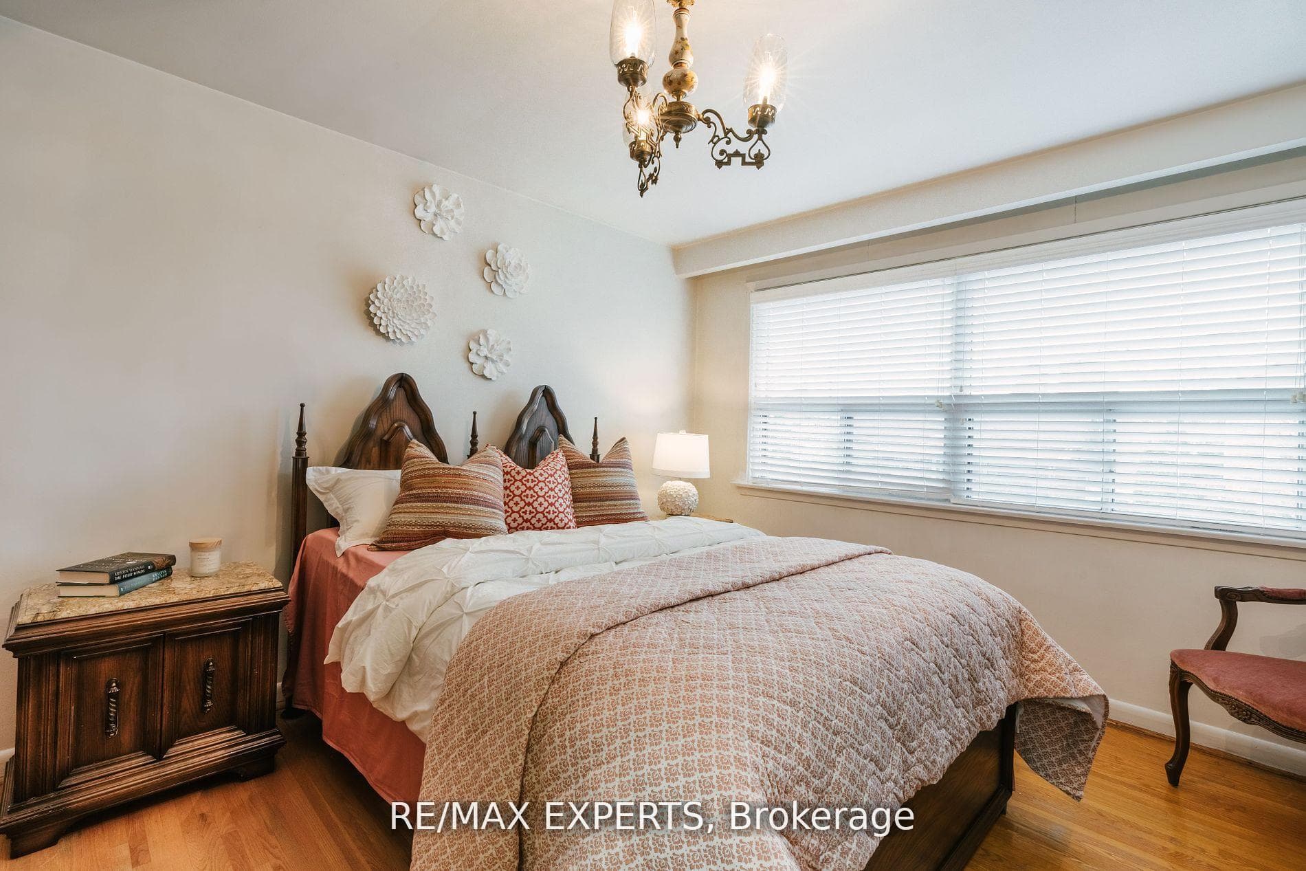 1 Creston Road photo 22